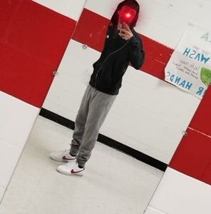 Meet your Posher, Felipe